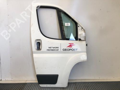 dr-hjre-fortil-peugeot-boxer-bus-2005-39345234 main image