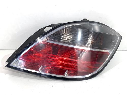 right-taillight-opel-astra-h-a04-2004-2005-2006-2007-2008-2009-2010-2011-2012-2013-2014-39346131 main image