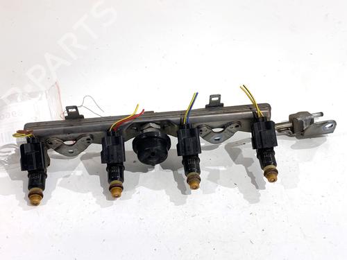 Used Injection rail Injection rail 39343952 39343952