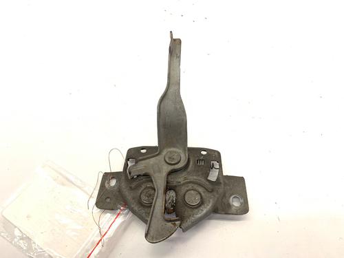 Fechadura do capot Fechadura do capot SUZUKI JIMNY Closed Off-Road Vehicle (SN) 1.5 DDiS 4x4 (86 hp) 39309136 39309136