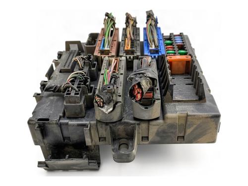 Used Fuse box Fuse box SAAB 9-3 (YS3F, E79, D79, D75) 1.9 TiD (120 hp) 40521798 40521798