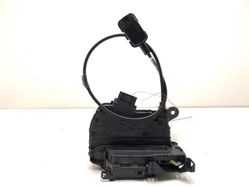 front-right-lock-renault-trafic-iii-van-fg_-2014-39337553 main image
