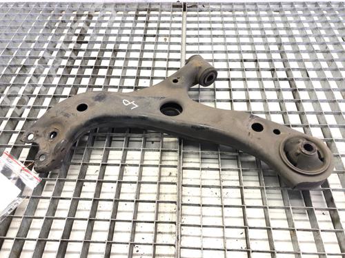 left-front-suspension-arm-toyota-corolla-saloon-_e21_-2019-39279866 main image
