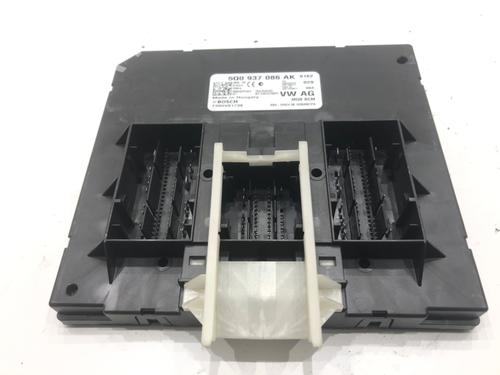 electronic-module-skoda-octavia-iii-combi-5e5-5e6-2012-2013-2014-2015-2016-2017-2018-2019-2020-39300061 main image