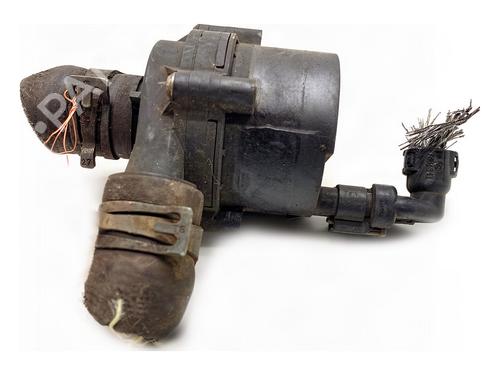 Used Auxiliary water pump Auxiliary water pump VW GOLF VII (5G1, BQ1, BE1, BE2) 2.0 GTD (184 hp) 40211235 40211235