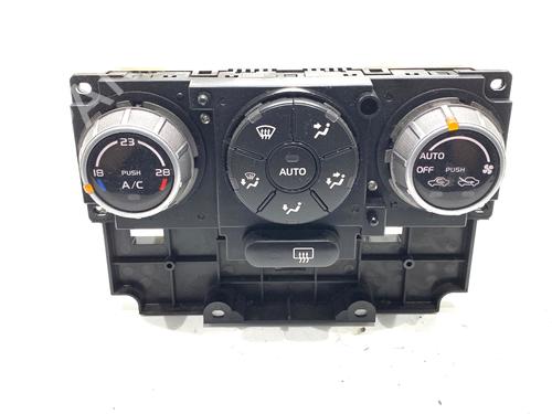 climate-control-suzuki-grand-vitara-ii-jt-te-td-2005-39298306 main image