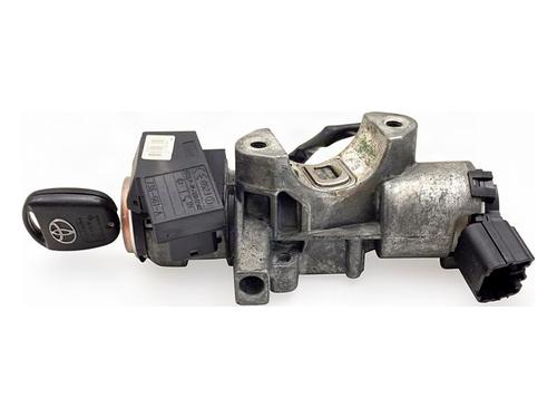 Used Switch Switch TOYOTA AVENSIS Estate (_T25_) 2.0 VVT-i (AZT250_, AZT250R) (147 hp) 39762794 39762794