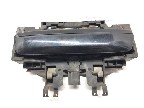 front-right-exterior-door-handle-audi-a8-d3-4e2-4e8-2002-2003-2004-2005-2006-2007-2008-2009-2010-39274843 main image