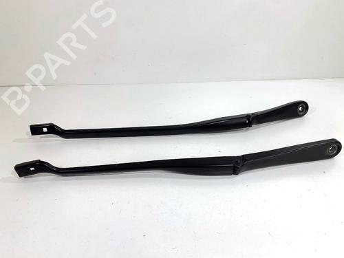 Used Front windshield wiper arm Front windshield wiper arm BMW 5 (G30, F90) 520 d xDrive (190 hp) 39323462 39323462