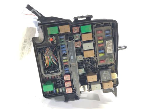 Used Fuse box Fuse box 39313765 39313765