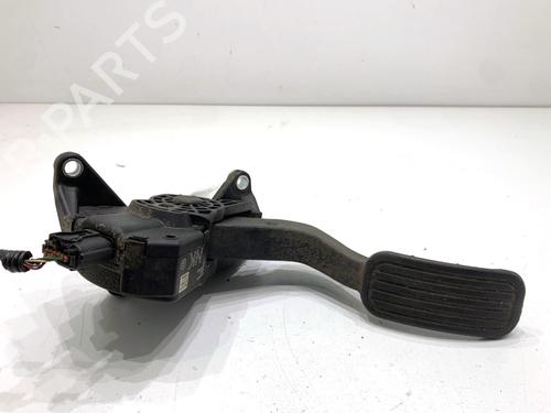 pedal-toyota-corolla-saloon-_e21_-2019-39339920 main image