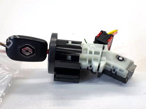 switch-renault-express-box-bodympv-2021-39339296 main image