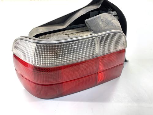 Used Left taillight Left taillight 39332607 39332607