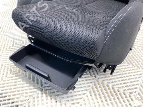 Right front seat CITROËN C4 II (NC_) 1.2 THP 110 (NCHNZ6, NCHNV6) | BP39337466C16 - Image 2