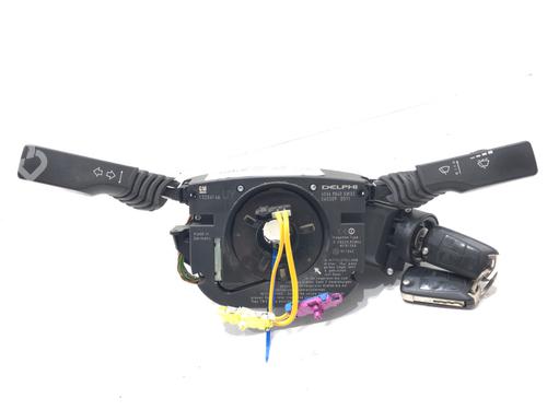 Used Steering column stalk Steering column stalk OPEL VECTRA C Estate (Z02) 1.8 (F35) (140 hp) 39279121 39279121