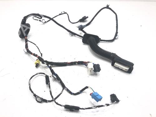 Used Wiring harness Wiring harness 39301829 39301829
