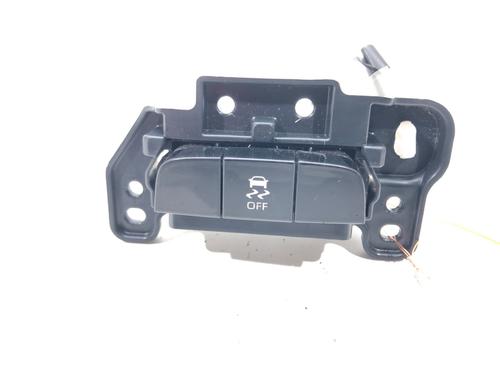 switch-toyota-corolla-saloon-_e21_-2019-39273690 main image
