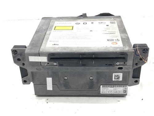 radio-bmw-5-f10-2009-2010-2011-2012-2013-2014-2015-2016-39279287 main image