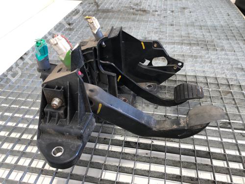 Pedal RENAULT MASTER III Van (FV) 2.3 dCi 165 FWD (FV0P, FV0U, FV11, FV12, FV1E) | BP39278708I4 - Image 2
