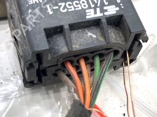 Electronic module VW TOURAN (5T1) 1.8 TSI | BP39310437M83 - Image 3