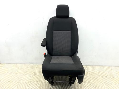 sde-venstre-fortil-opel-vivaro-c-bus-k0-2019-39303304 main image