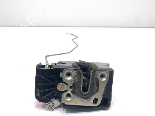 vergrendeling-rechts-voor-dacia-duster-hm_-2017-39331520 main image