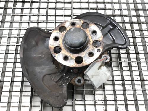 right-front-steering-knuckle-mercedes-benz-c-class-w204-2007-2008-2009-2010-2011-2012-2013-2014-2015-39278059 main image