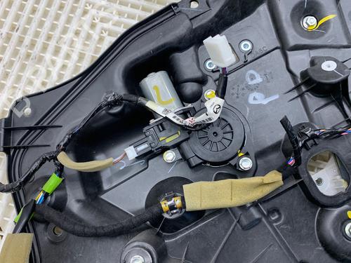 Front right window mechanism MAZDA 2 Hatchback (DL, DJ) 1.5 SKYACTIV-G | BP40250187C23 - Image 3