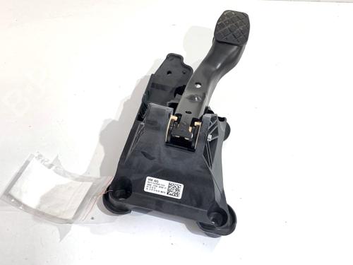 Used Break pedal Break pedal SKODA KAMIQ (NW4) 1.0 TSI (110 hp) 39335547 39335547
