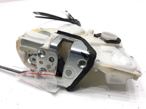 front-right-lock-suzuki-swift-iii-mz-ez-2005-39302271 main image