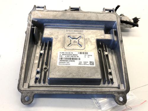 engine-control-unit-ecu-mercedes-benz-a-class-w169-2004-2005-2006-2007-2008-2009-2010-2011-2012-39337682 main image
