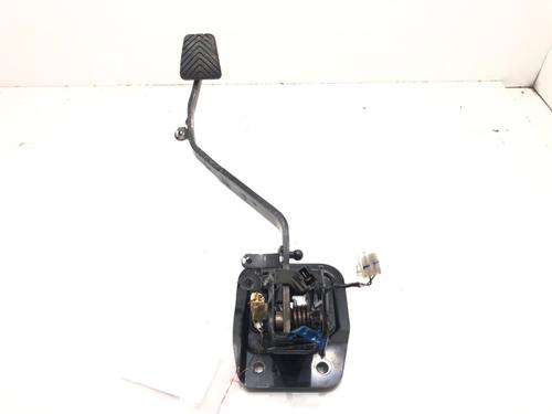 pedal-mitsubishi-lancer-viii-cy_a-cz_a-2007-39280605 main image
