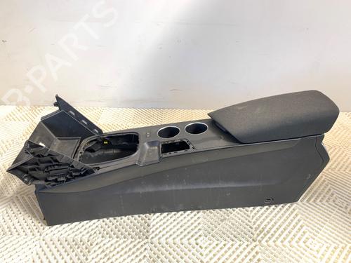 middle-console-renault-megane-iv-hatchback-b9amn_-2015-39339708 main image