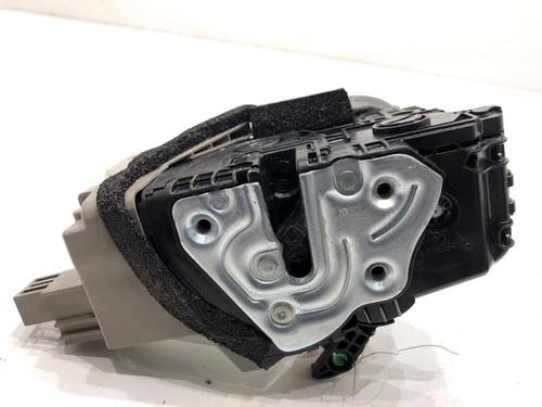 rear-left-lock-kia-xceed-cd-2019-39317064 main image