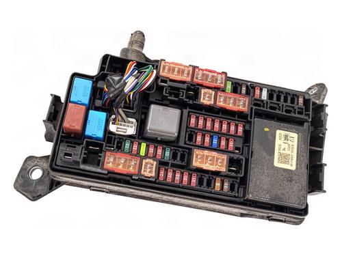 Used Fuse box Fuse box 39628350 39628350