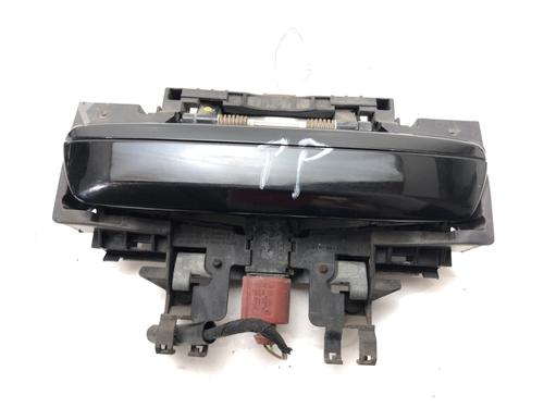 front-right-exterior-door-handle-audi-a8-d3-4e2-4e8-2002-2003-2004-2005-2006-2007-2008-2009-2010-39274664 main image