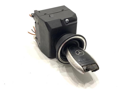 Used Switch Switch MERCEDES-BENZ R-CLASS (W251, V251) R 320 CDI 4-matic (251.022, 251.122) (224 hp) 39352829 39352829