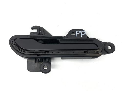 front-right-exterior-door-handle-tesla-model-y-5yjy-2019-39336260 main image