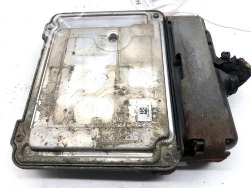Engine control unit (ECU) VW PASSAT B7 (362) 2.0 TDI | BP39323548M57 - Image 3
