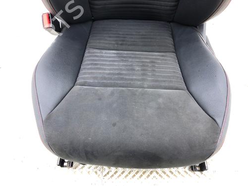 Left front seat MERCEDES-BENZ A-CLASS (W176) A 180 (176.042) | BP39320723C15 - Image 2
