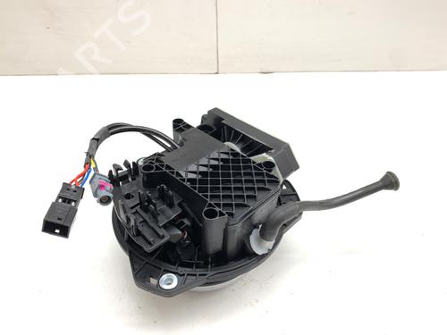 Tailgate handle VW ARTEON (3H7, 3H8) 2.0 TDI | BP39359702C132 - Image 3