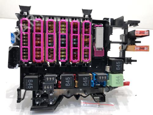 Used Fuse box Fuse box 39334314 39334314