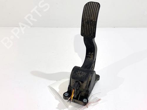 pedal-vw-crafter-30-35-bus-2e_-2006-2007-2008-2009-2010-2011-2012-2013-2014-2015-2016-39310275 main image