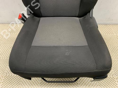 Left front seat OPEL VIVARO C Bus (K0) 1.5 | BP39303304C15 - Image 2
