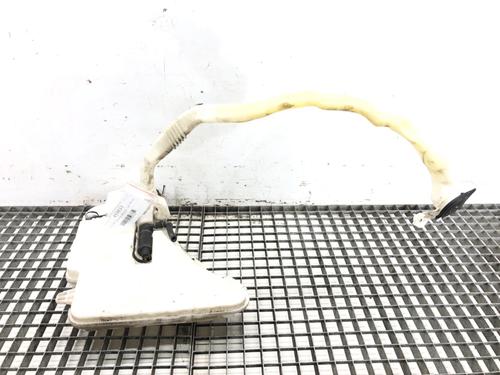 Used Windscreen washer tank Windscreen washer tank 39269882 39269882