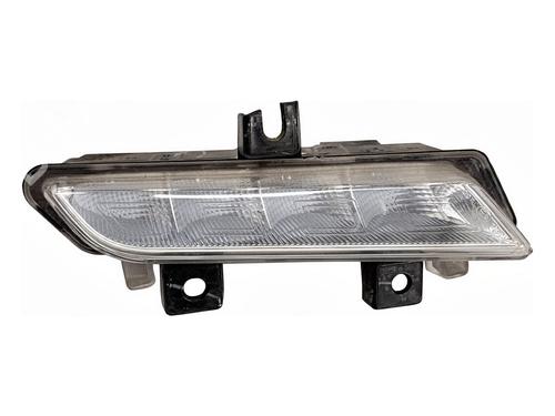 right-daytime-light-renault-clio-iv-bh_-2012-2013-2014-2015-2016-2017-2018-2019-2020-2021-39353504 main image