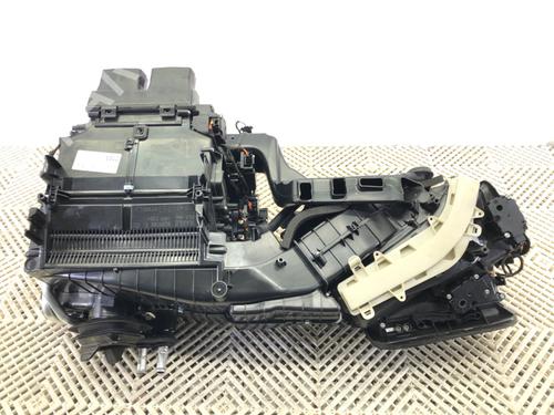 Heater matrix AUDI A8 D5 (4N2, 4N8, 4NC, 4NL) 60 TFSI Mild Hybrid quattro | BP39285987M63 - Image 3