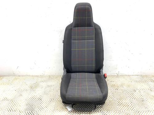 Used Right front seat Right front seat 39291763 39291763