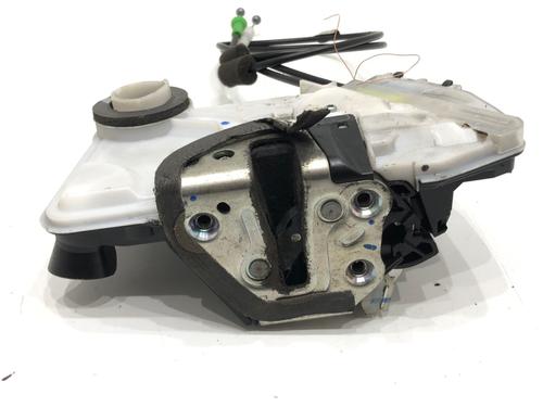 front-left-lock-toyota-aygo-_b4_-2014-39288316 main image