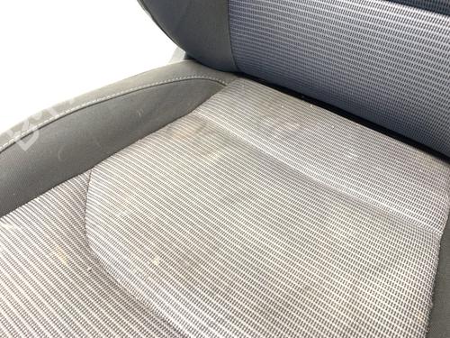 Right front seat HYUNDAI i30 (PDE, PD, PDEN) 1.4 MPI | BP39353477C16 - Image 3